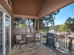 Aloft Cabin, 1 Bedroom, 1 Loft, Midtown, Sleeps 6